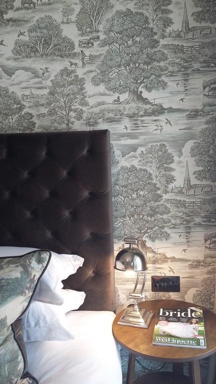 Kings Head Hotel Сайренстер Экстерьер фото