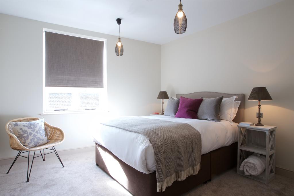 Kings Head Hotel Сайренстер Экстерьер фото
